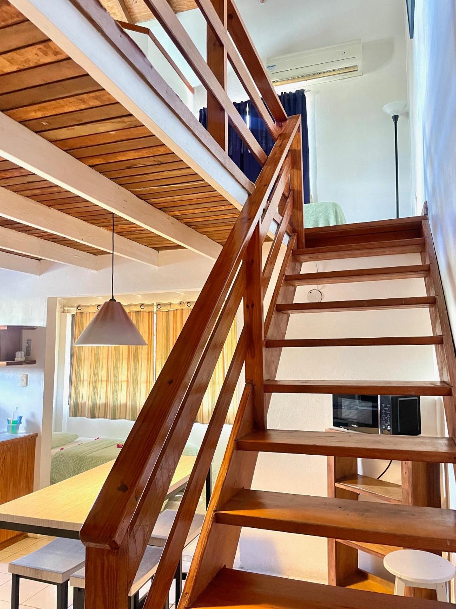 Bananaquit Tobago -Stay Near The Beach Crown Point Exterior foto