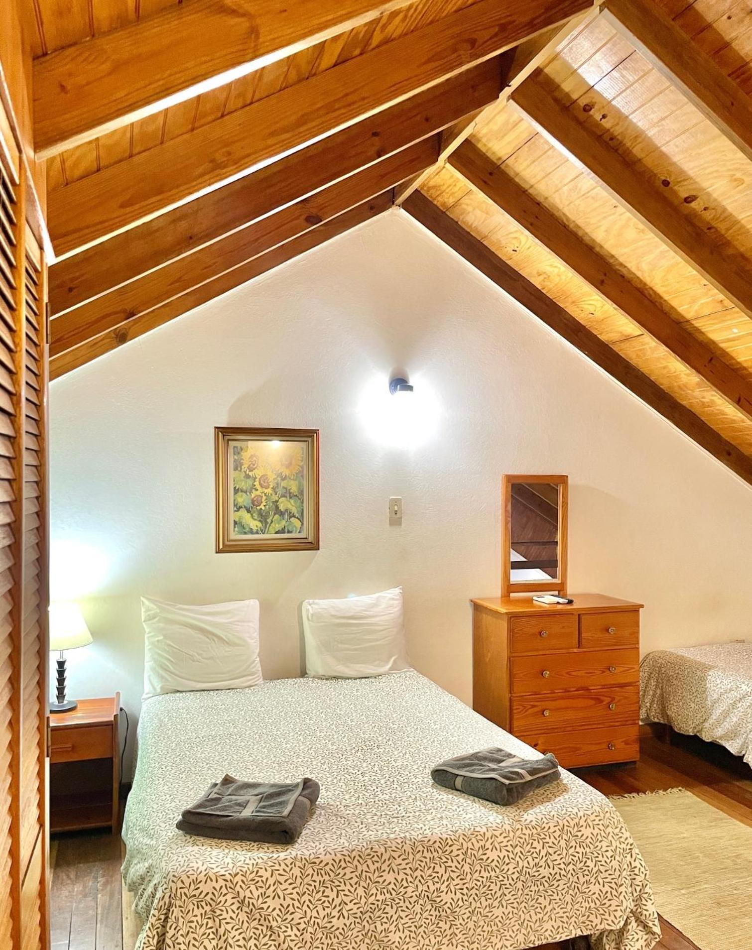 Bananaquit Tobago -Stay Near The Beach Crown Point Exterior foto